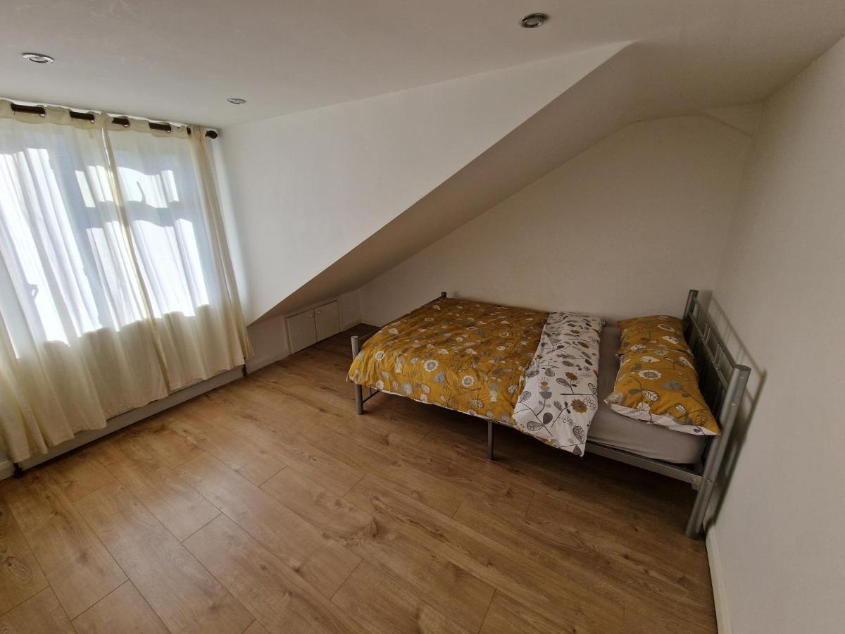 Mile End Budget Guesthouse لندن المظهر الخارجي الصورة